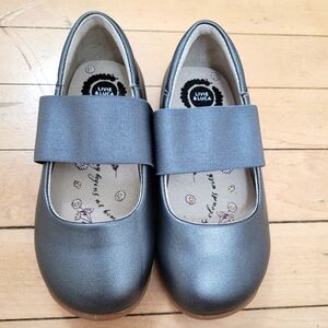 NEW Livie and Luca Bella flats